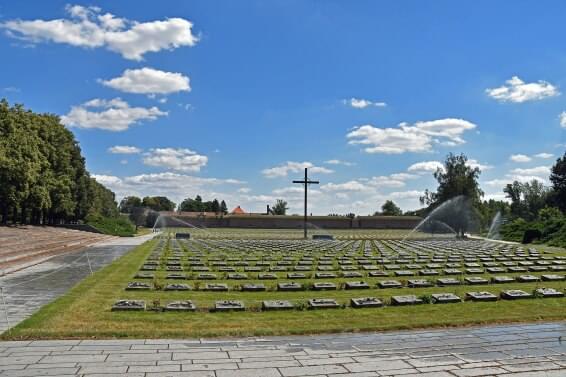 hrbitov v Terezine, zdroj commons.wikimedia.org, autor Thomas Dahlstrm Nielsen