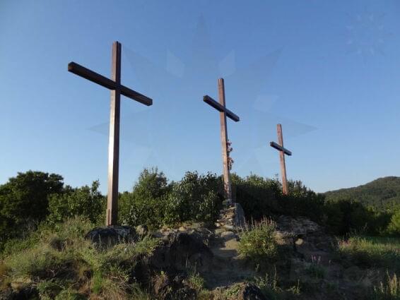 Kalvárie a Tři kříže v Českém středohoří